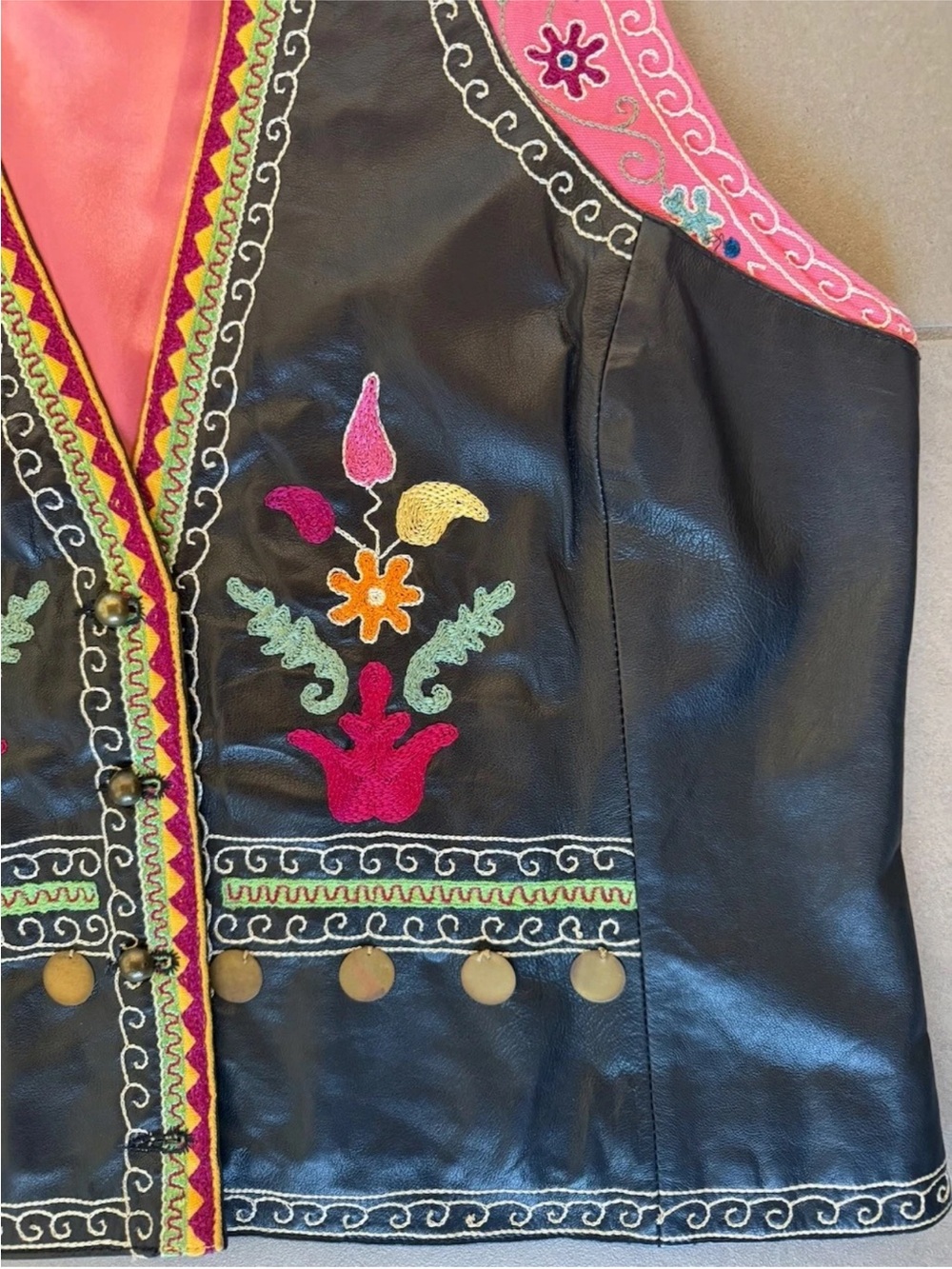 Double D Ranch Black Leather Vest embroidered flowers birds play nice be free - Picture 5 of 10